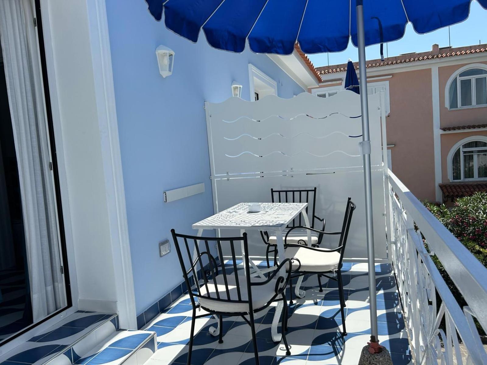 Blu D Alia Exclusive Rooms Ísquia Exterior foto